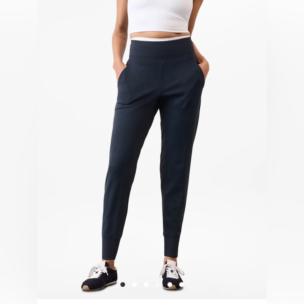 Athleta Petite Black Venice Joggers